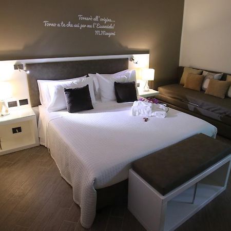 L'Essenza B&B เรจโจ ดี คาลาเบีย ภายนอก รูปภาพ