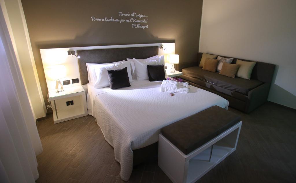 L'Essenza B&B เรจโจ ดี คาลาเบีย ภายนอก รูปภาพ