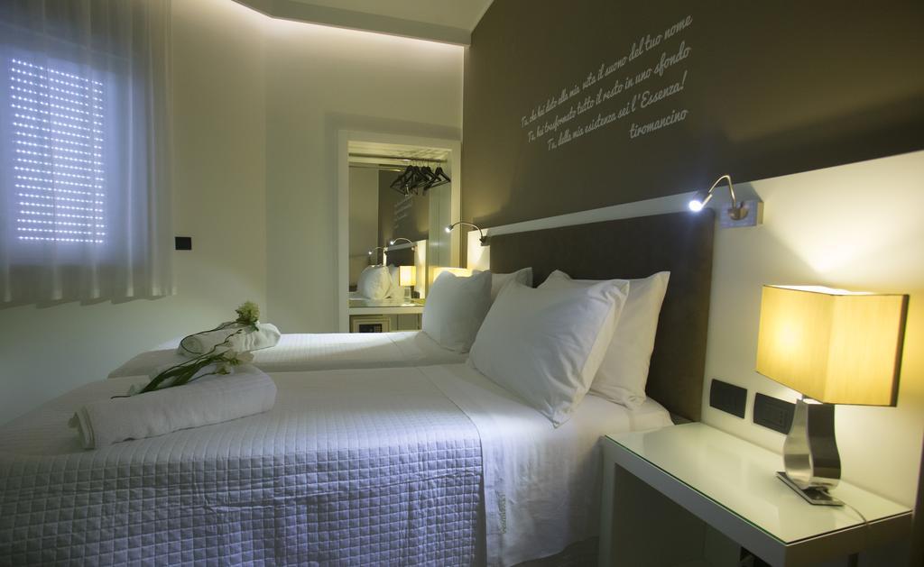 L'Essenza B&B เรจโจ ดี คาลาเบีย ภายนอก รูปภาพ