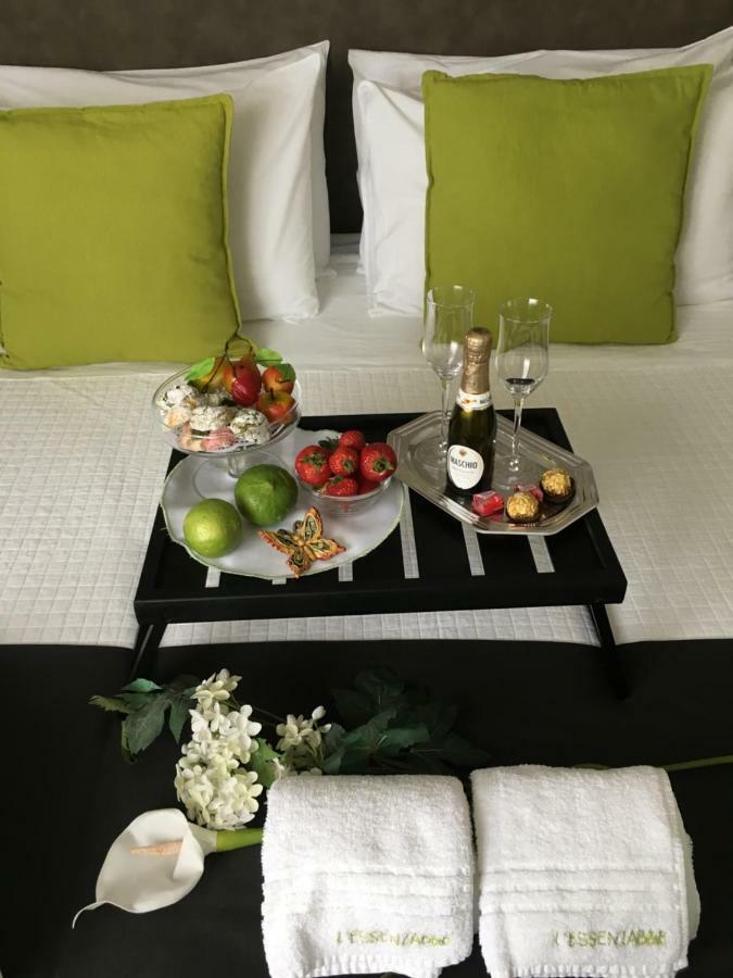 L'Essenza B&B เรจโจ ดี คาลาเบีย ภายนอก รูปภาพ