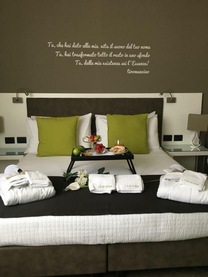 L'Essenza B&B เรจโจ ดี คาลาเบีย ภายนอก รูปภาพ