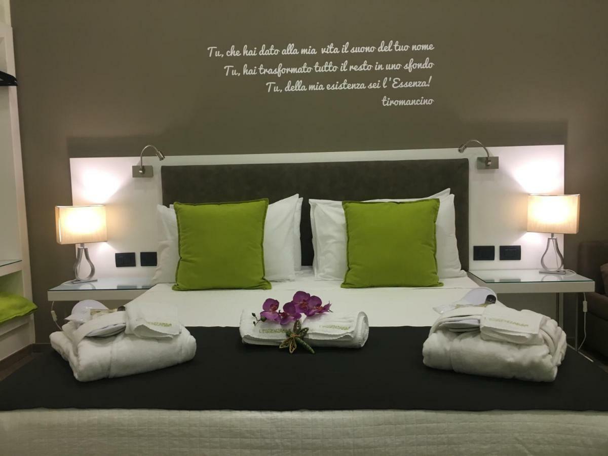 L'Essenza B&B เรจโจ ดี คาลาเบีย ภายนอก รูปภาพ