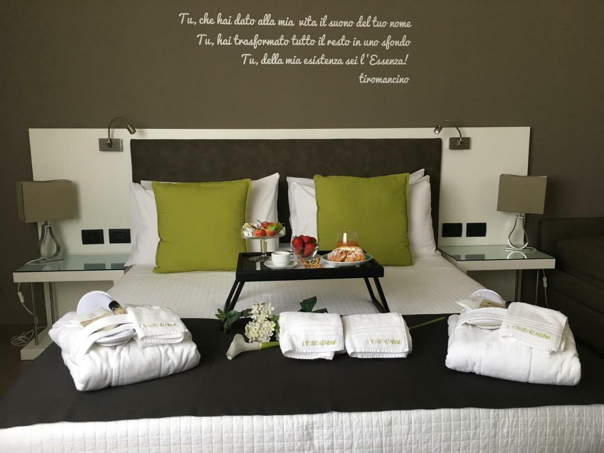 L'Essenza B&B เรจโจ ดี คาลาเบีย ภายนอก รูปภาพ