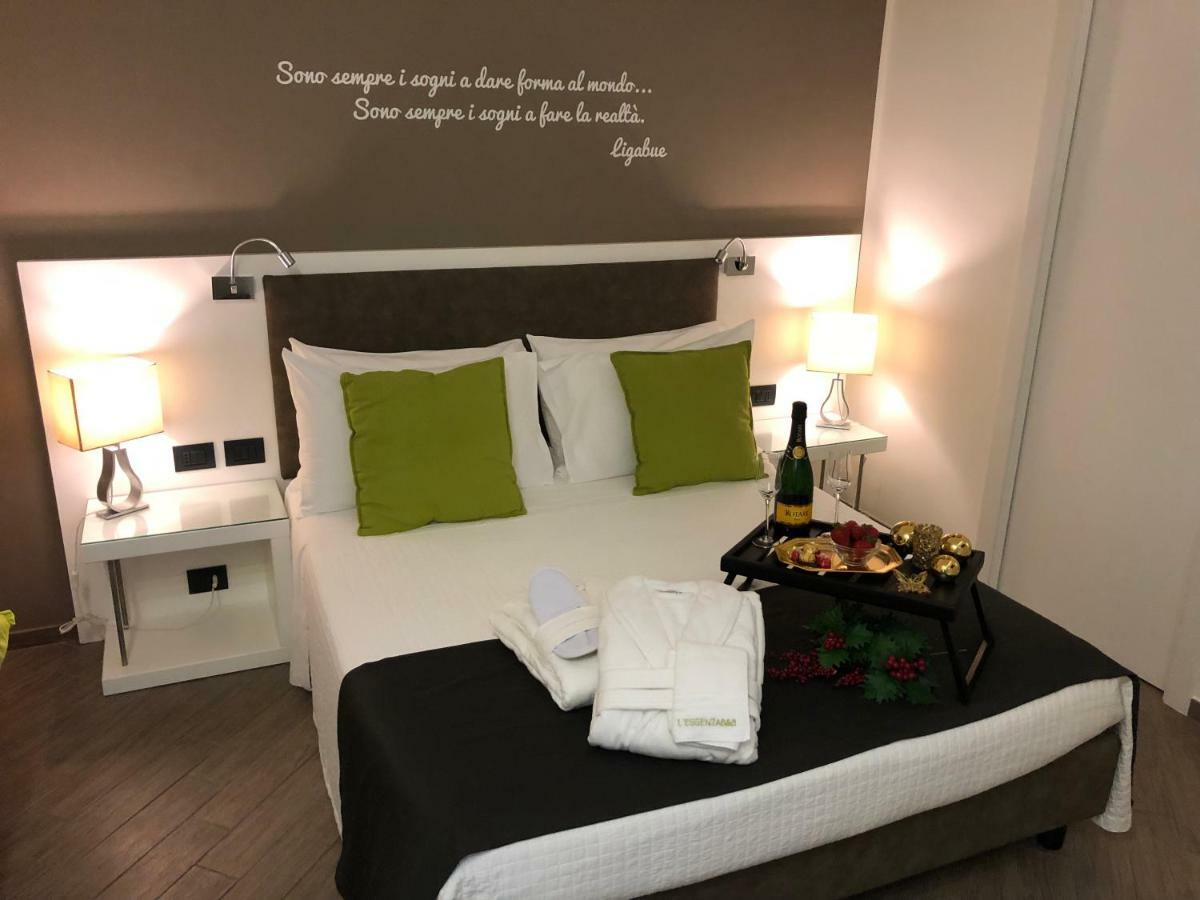 L'Essenza B&B เรจโจ ดี คาลาเบีย ภายนอก รูปภาพ