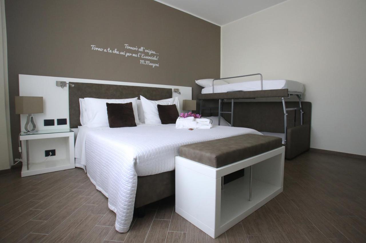 L'Essenza B&B เรจโจ ดี คาลาเบีย ภายนอก รูปภาพ